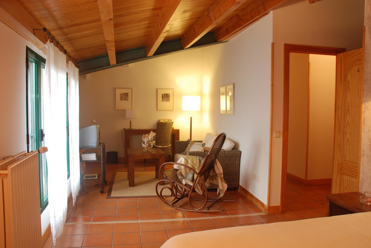 Hospederia El Arco Hotel Villavieja del Lozoya Buitenkant foto