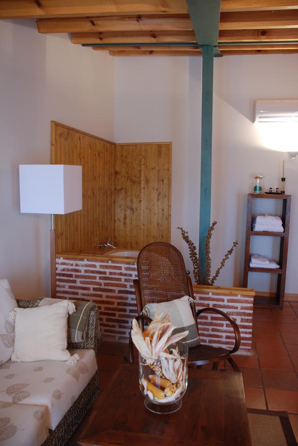 Hospederia El Arco Hotel Villavieja del Lozoya Buitenkant foto